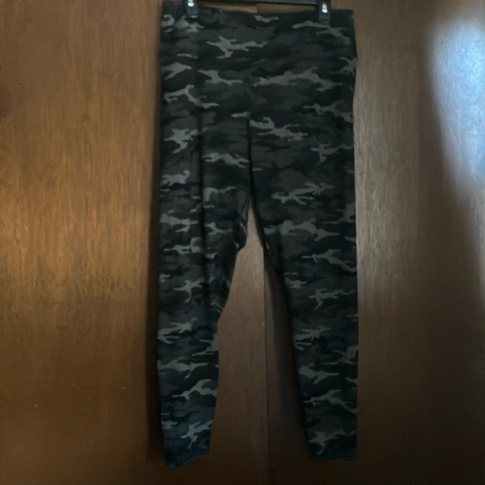 Camouflage compression leggings 1X